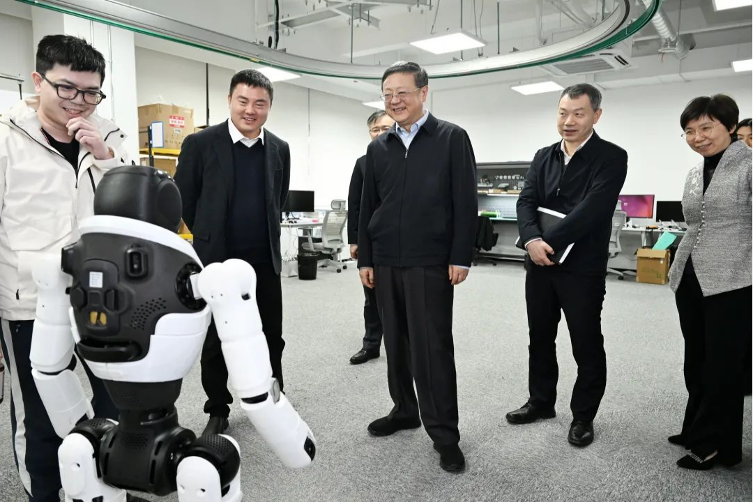 上海市委书记陈吉宁专题调研galaxy银河机器人